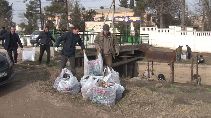 Акция «Чистота берега» в Бактрии