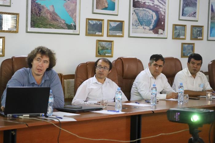 Training on the topic of use of smart patrol system for monitoring and observations wildlife