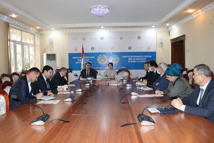 Встреча отраслевых инспекторов с представителем Агентства по государственному финансовому контролю и борьбе с коррупцией Республики Таджикистан